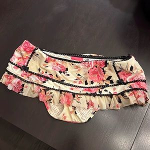 Large Betsey Johnson swim bottoms